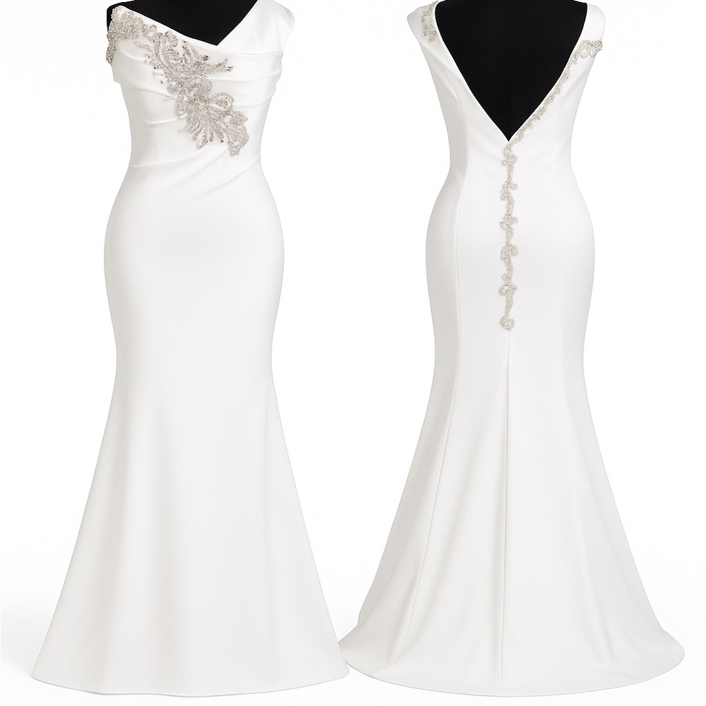Elegant White Wedding Dress (NWOT)